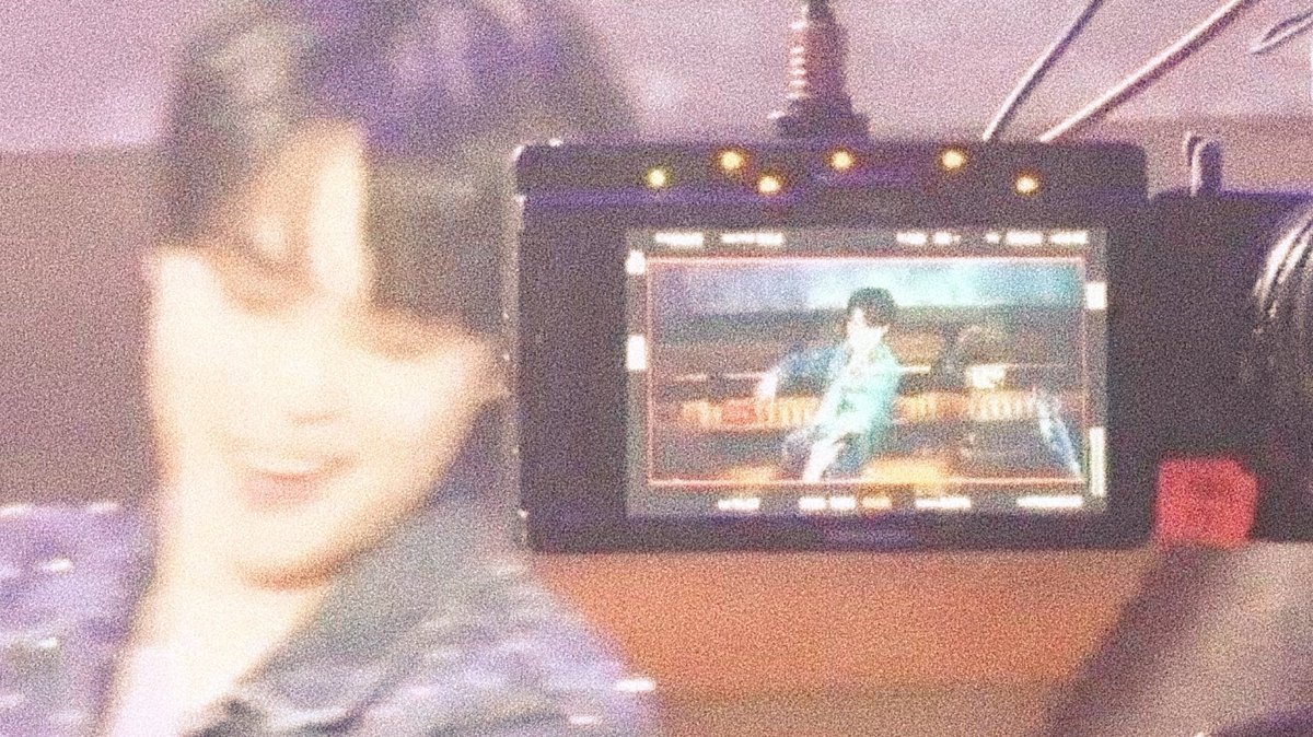 jmnphrodite's tweet photo. like crazy ★ by jimin https://t.co/bX1sUNTd6F