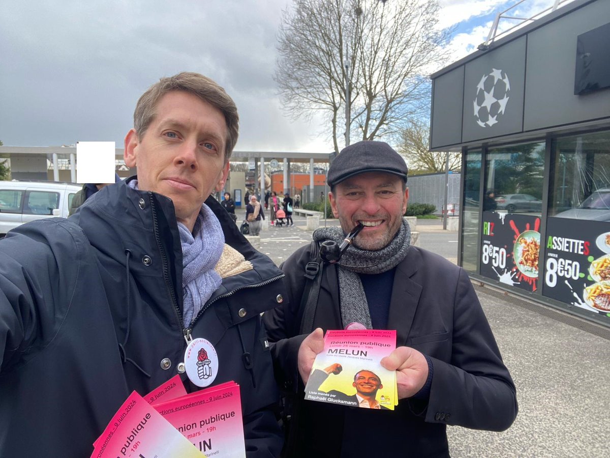 #electionseuropeennes2024 <a href="/PSseineetmarne/">Parti Socialiste 77</a>  <a href="/PlacePublique77/">Place Publique Seine-et-Marne</a>  et <a href="/ps_melun/">𝐏𝐒 𝐌𝐞𝐥𝐮𝐧 🌹</a> sur les marchés de #Melun et du #Mée  ce samedi. La réunion publique de la liste conduite par <a href="/rglucks1/">Raphael Glucksmann</a> c'est lundi 25/03 19h stade J. Marinelli ! cc <a href="/GILLIERCline1/">GILLIER Céline</a>