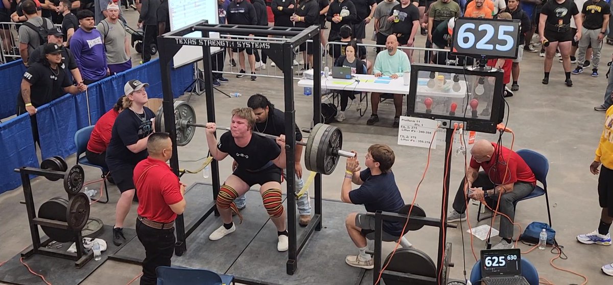 Viking__Queen's tweet photo. 🏋🏽‍♂️First event down at STATE...625lb Squat! 🏋🏽‍♂️ Go Rion!!
#childersstrong #covepowerlifting #powerliftingmama 
@Rion_Childers @TJRoe7 @Chilbunch @LoisCatamaran @SkylynnChilders @TxHSPWL @GodawgnationC https://t.co/RWlP770aIE