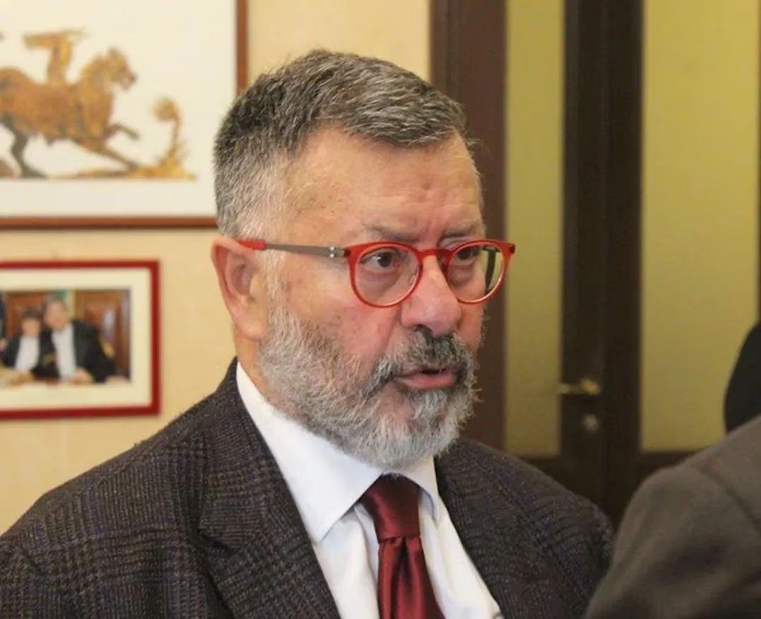 ultimora_pol's tweet photo. Il governo ha nominato Stefano #Bertollini, segretario #FdI a Nettuno e consulente del Ministero delle Imprese, come commissario del gruppo Alitalia 

@ultimora_pol https://t.co/uu5UfpjvGf