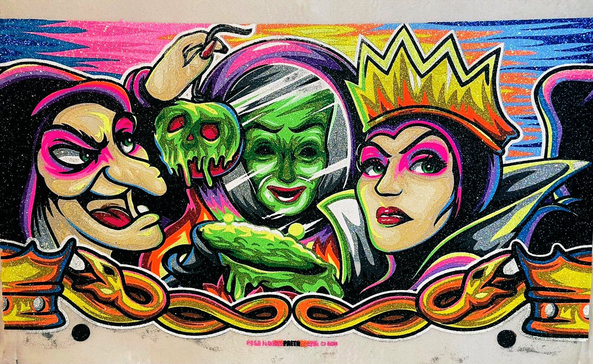 Bruxa, Espelho mágico e Rainha Má. 🥳🍎