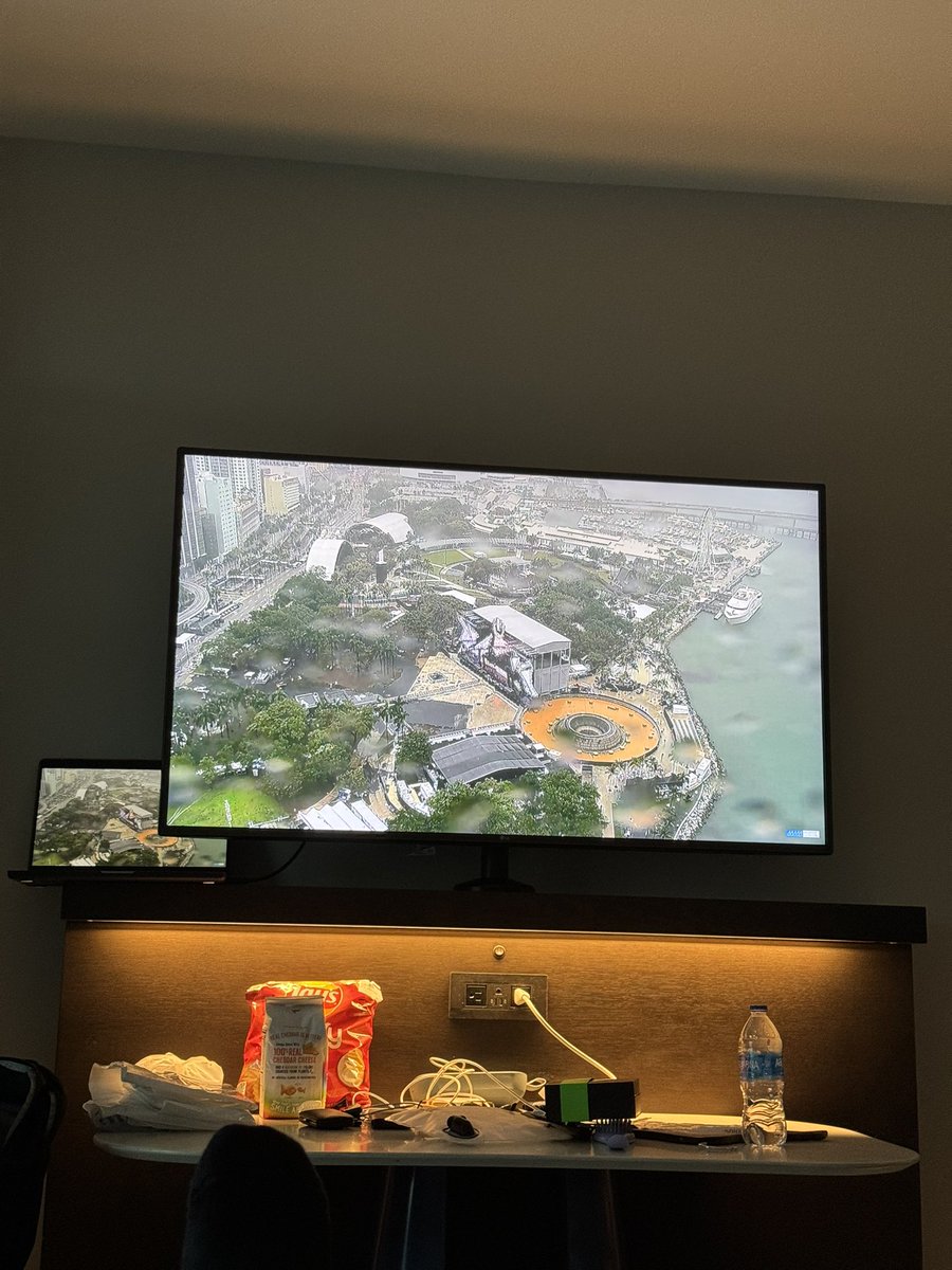 Ultra 2024 turned into me and my gf watching the cleanup operation live stream @dancingastro