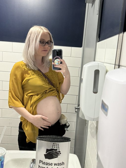 took my bump on an adventure to payson yesterday https://t.co/ncAX2aww9Y