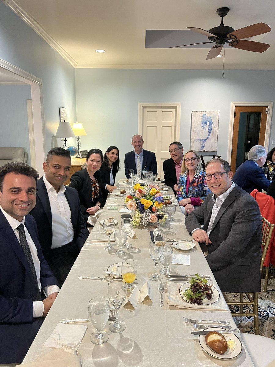 Wonderful visit by our McMaster University partners wrapped up with a lovely evening hosted by Dean Agarwal, with distinguished guests Dr. Heersink & Provost Woodruff-Borden. 💚UAB