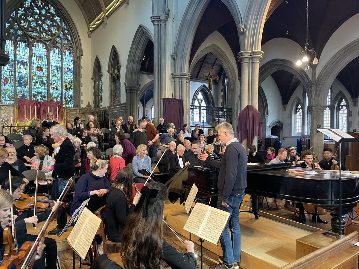 Handel & Haydn concert TONIGHT St Gabriel’s Pimlico 7pm We’re excited to be joined by our fab orchestra & soloists including ⁦@DattaTenore⁩ and @caracurran And you can be part of the audience! Tickets on the door ⁦@BatterseaChoral⁩ ⁦@WimbledonChoral⁩