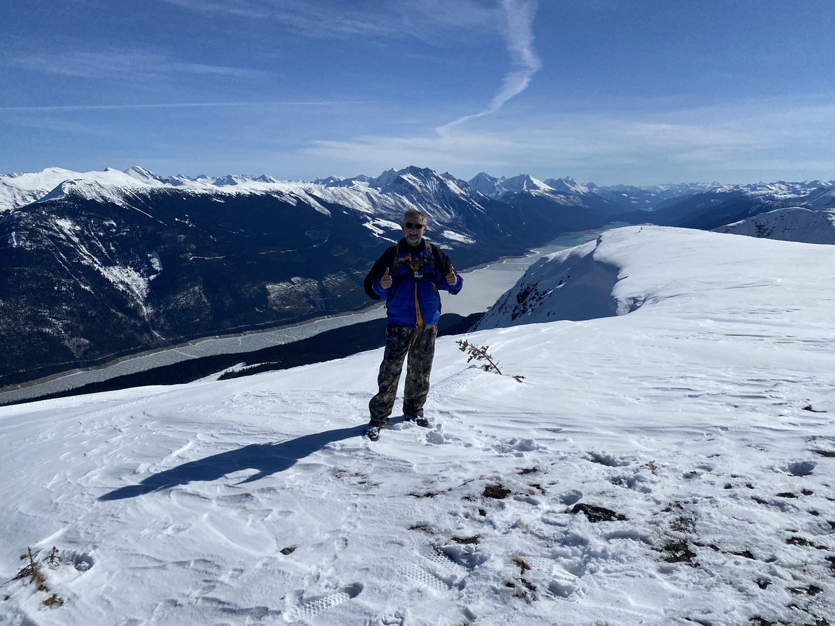 PrimroseRob's tweet image. #mountainsledding 

Thanks to great friends I got to experience a pretty amazing trip. Made it back in one piece with some sore muscles. Weather was sunny both days + 12c to + 15c and no wind. My GPS said we climbed up to 6900 feet. They were very safety minded riding.