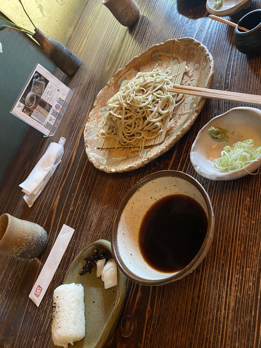 E2qFR1NcXfDWzS6's tweet photo. お蕎麦を食べたあと
おちんぽをいかそうと調子に乗ってきたのでお仕置きしてあげました😁 https://t.co/NmRU590odc