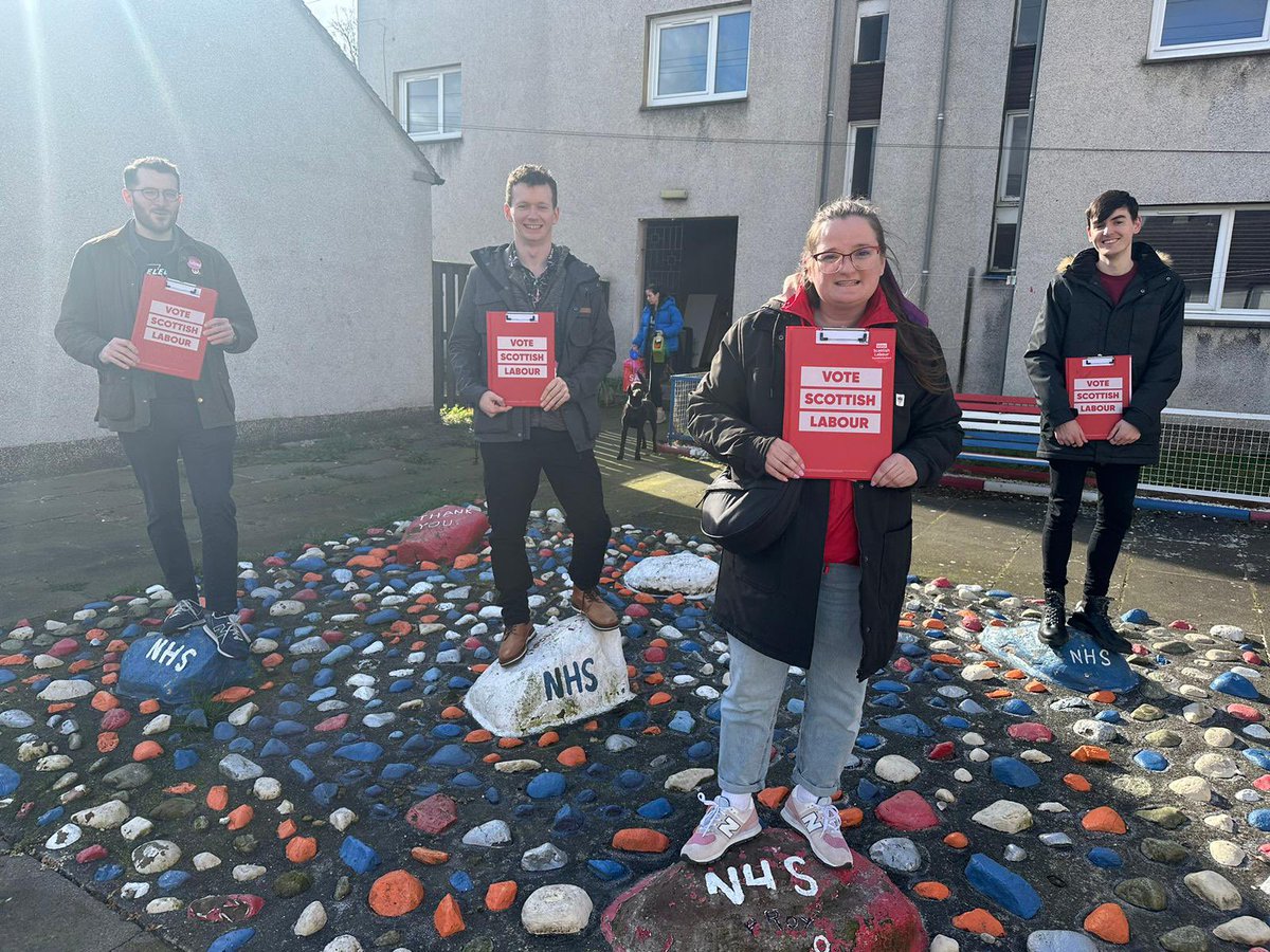 Amazing @ScotCoopParty campaign launch today in East Lothian and Midlothian constituencies with @CoopParty Chair @JimfromOldham joining us. @D_G_Alexander and @kirstyjmcneill will be amazing @ScottishLabour & @CoopParty MPs who will deliver the change Scotland needs.🌹🐝