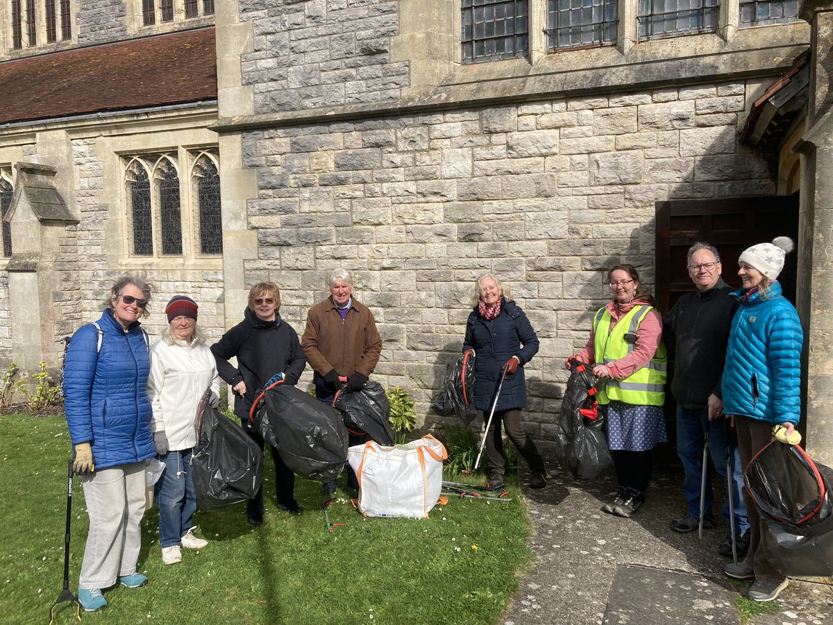 Good to be out with our Churches Together Ecology Group litter picking in Dorchester today @ARochaUK @DioSalisbury