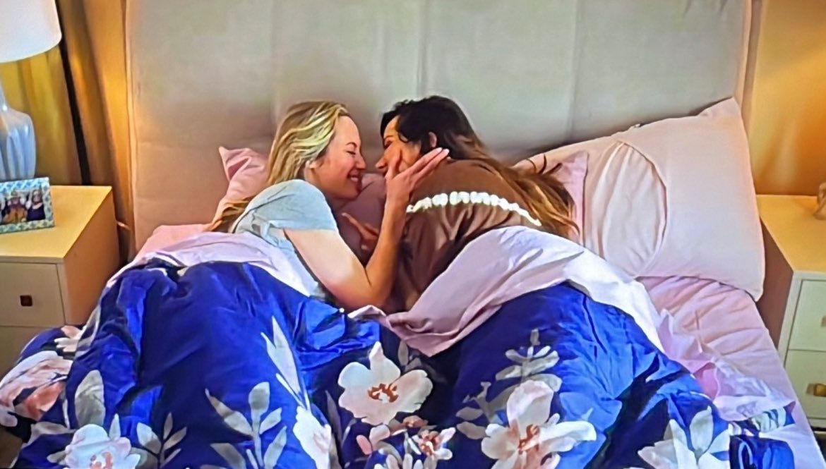 MarinaDrabbles's tweet photo. C: Did the baby?

M: Yep, he did-Maya laughs. Did you poop on mommies new ugly bedding? The baby babbles &amp; Maya chuckles looking down at their 3 month old son

Carina burst out laughing-good job, bambino

Maya laughs: That’s one housewarming gift I’m glad is gone

#MarinaDrabbles https://t.co/GipnnJh3Nk