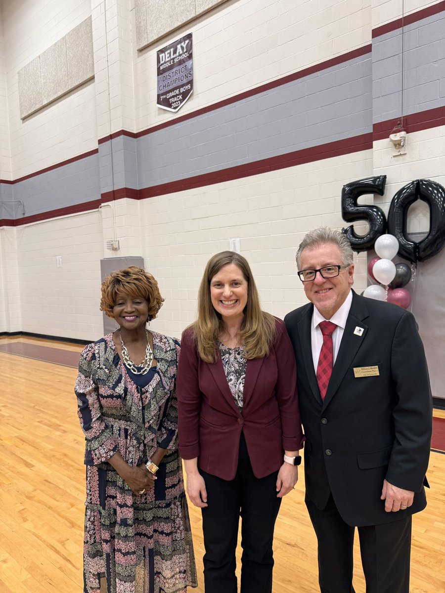 Lori Rapp tweet media