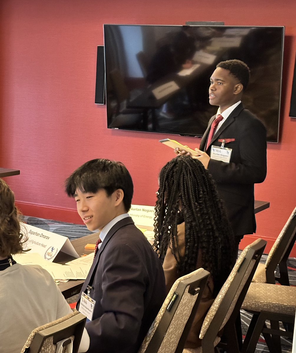 SeekonkModelUN's tweet photo. Day #2 of @EagleMUNC is underway! @SeekonkHS is putting their best foot forward! #EagleMUNC https://t.co/G80wLO54hW