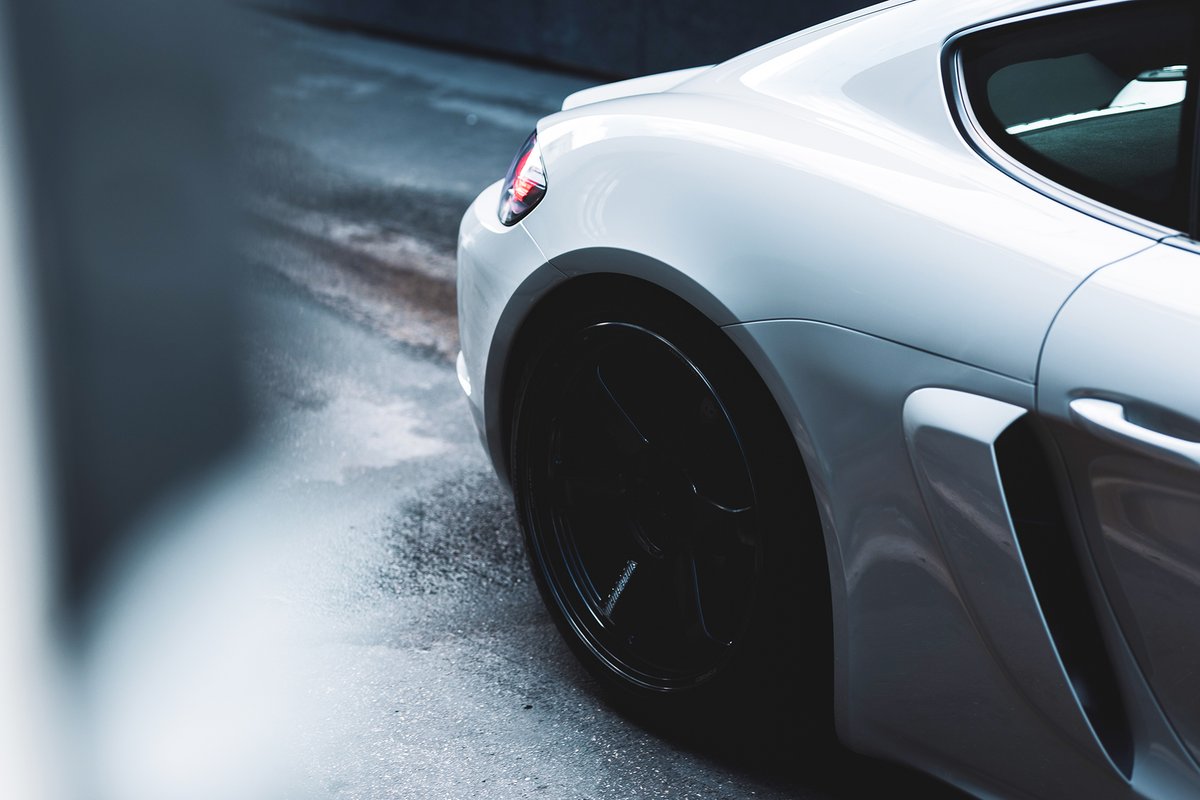FalkenTire's tweet photo. Love might be all you need. But a Cayman on TE37s isn't half bad. #loveisallyouneed #porsche #porschecayman #cayman #raceservice #volk #volkracing #TE37 #raysengineering #azenisfk510 #falken #falkentire #falkentires #falkenspotting https://t.co/AsFhbfKF6M