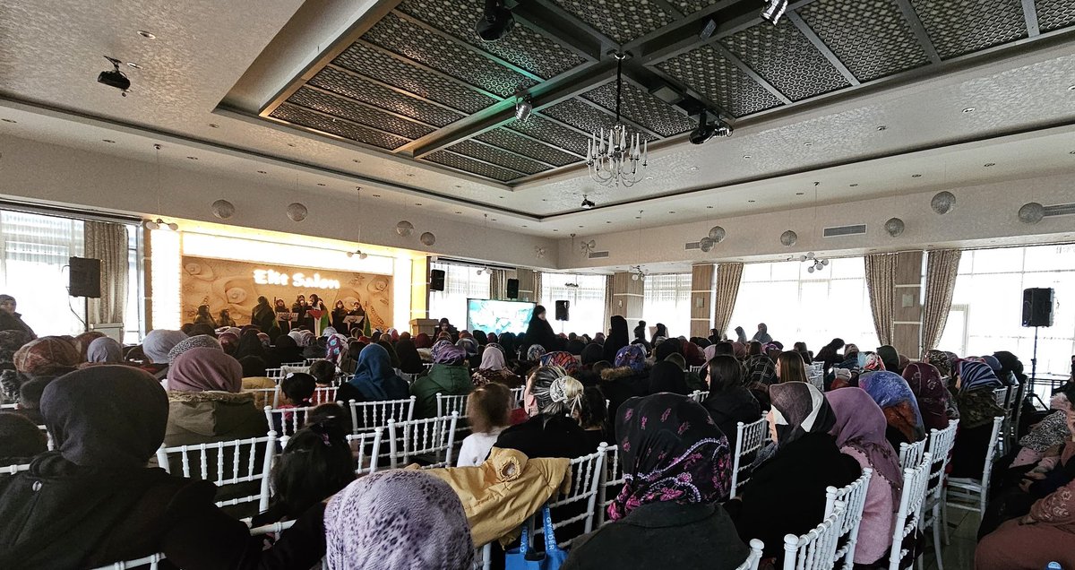 Semra Kuytul Hocahanım’ın katılımları ile Programınız devam ediyor.

Niğde'de Bayanların programa yoğun ilgisi ile Ramazan Ruhunu yaşatıyoruz.

<a href="/semrakuytul/">Semra Kuytul</a>