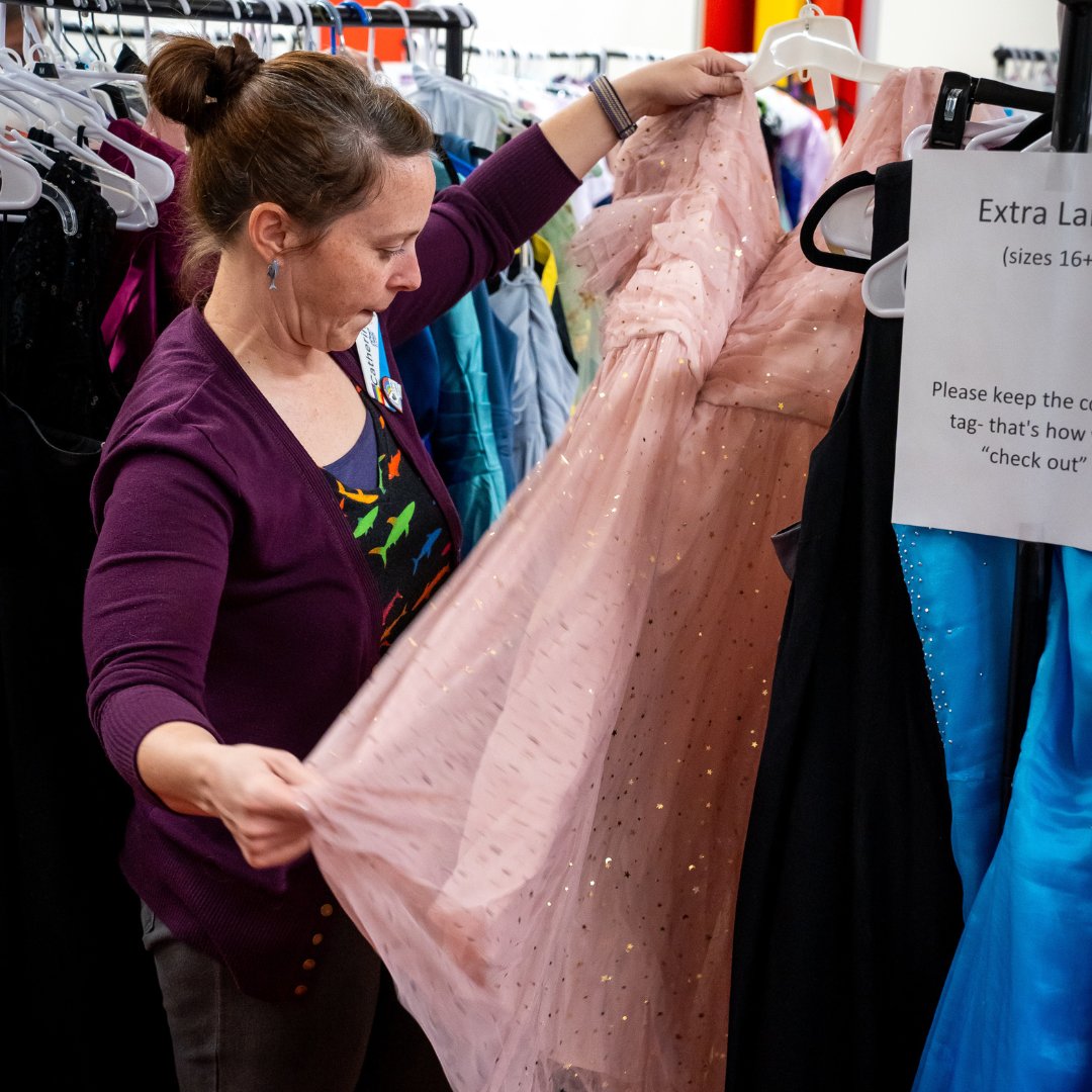 ArapahoeLibrary's tweet photo. Dresses...dresses everywhere! 👗👔 That's how we feel at Smoky Hill Library during the Prom Swap Exchange Event. Teens can head to the library to find their perfect prom outfit, for free! Saturday, March 23 from 1-5 pm #PromSwap #PromDress #PromShopping #LibraryProgram https://t.co/n0oBIrRNN8