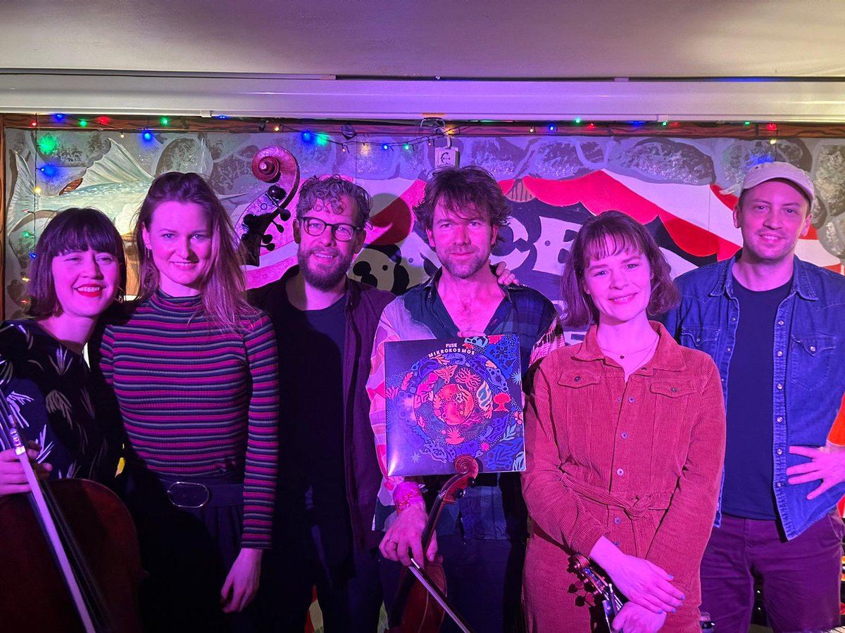 Concertorecords's tweet photo. Dat was een mooi optreden vandaag, bedankt @FuseInfo 🙌

Mikrokosmos is nu bij ons verkrijgbaar op dubbel CD en dubbel Vinyl 
Ook online via https://t.co/C0AsRq5gXb https://t.co/RIdNzvL2f5