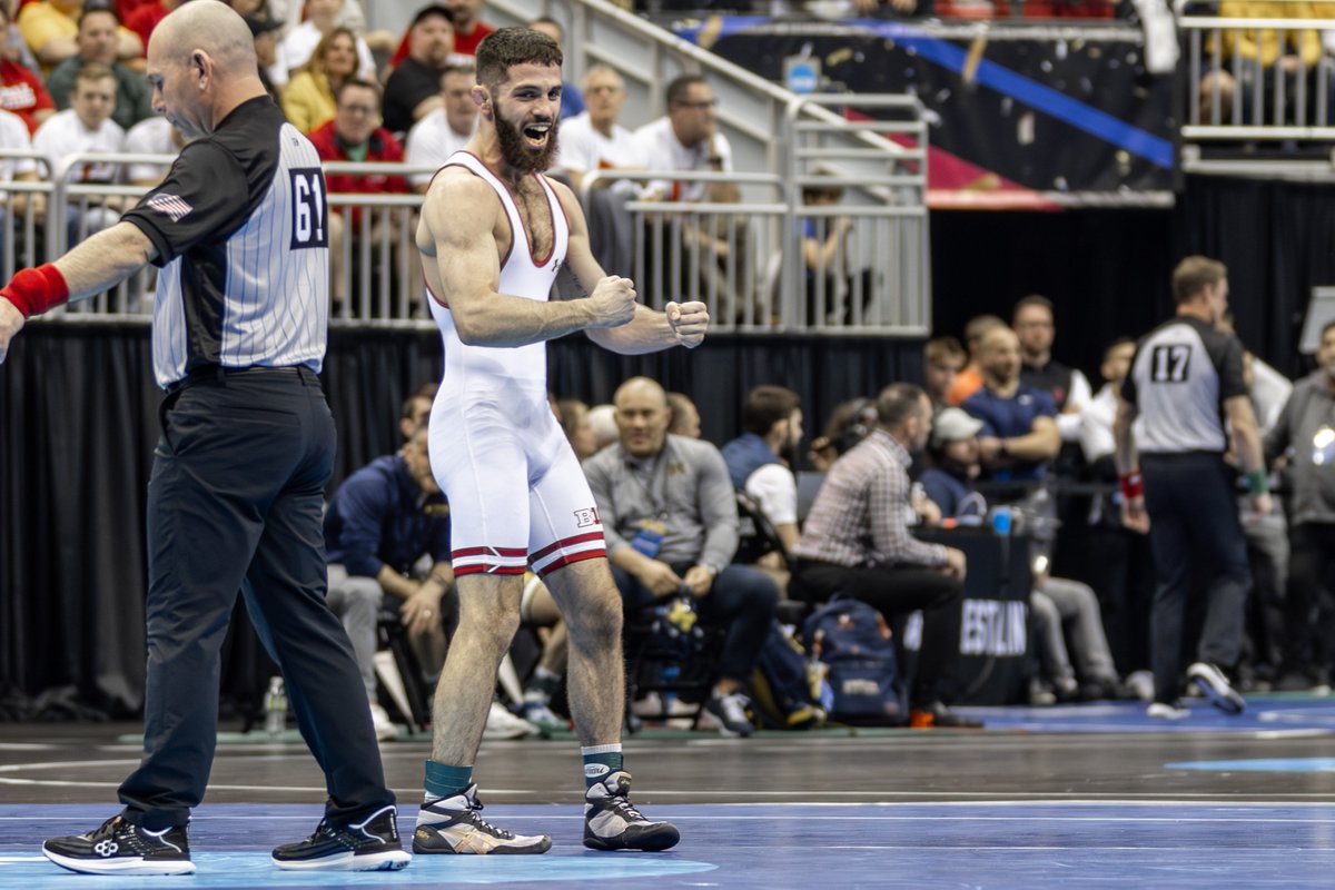 BadgerWrestling's tweet photo. While we wait for @ericbarnett1117 match, let's dig into the records for some stats in a 🧵... 

1. This will be the highest finish EVER for a Badgers wrestler at the 125-pound weight class specifically 

2. Last was Tony Black who finished 5th at 125 in 2003

📸 @ssphoto_design https://t.co/C01kO58HlF
