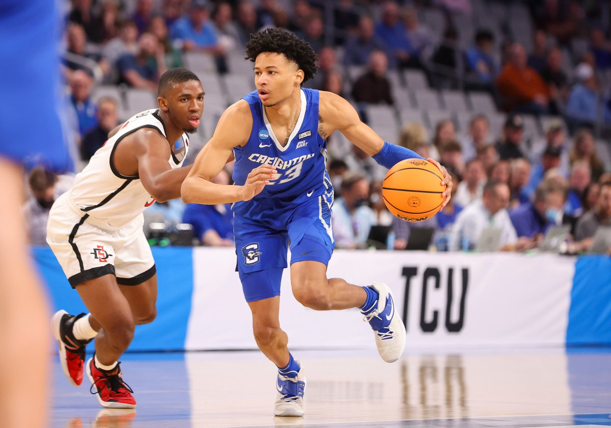 _robanderson's tweet photo. Only 5 Division I men's basketball teams have won an NCAA Tournament game each of the last 4 seasons.

Baylor
CREIGHTON
Gonzaga
Houston
Kansas https://t.co/GBA6iFOsi5