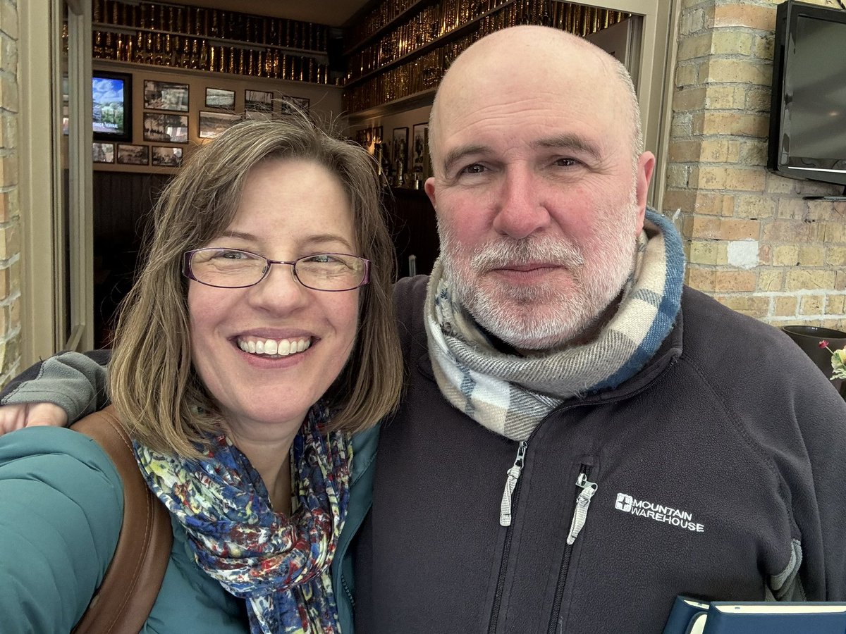 You run into the nicest people on the Flanders battlefields… what a privilege it is to be part of the first #oldfrontline podcast meet up with @sommecourt!