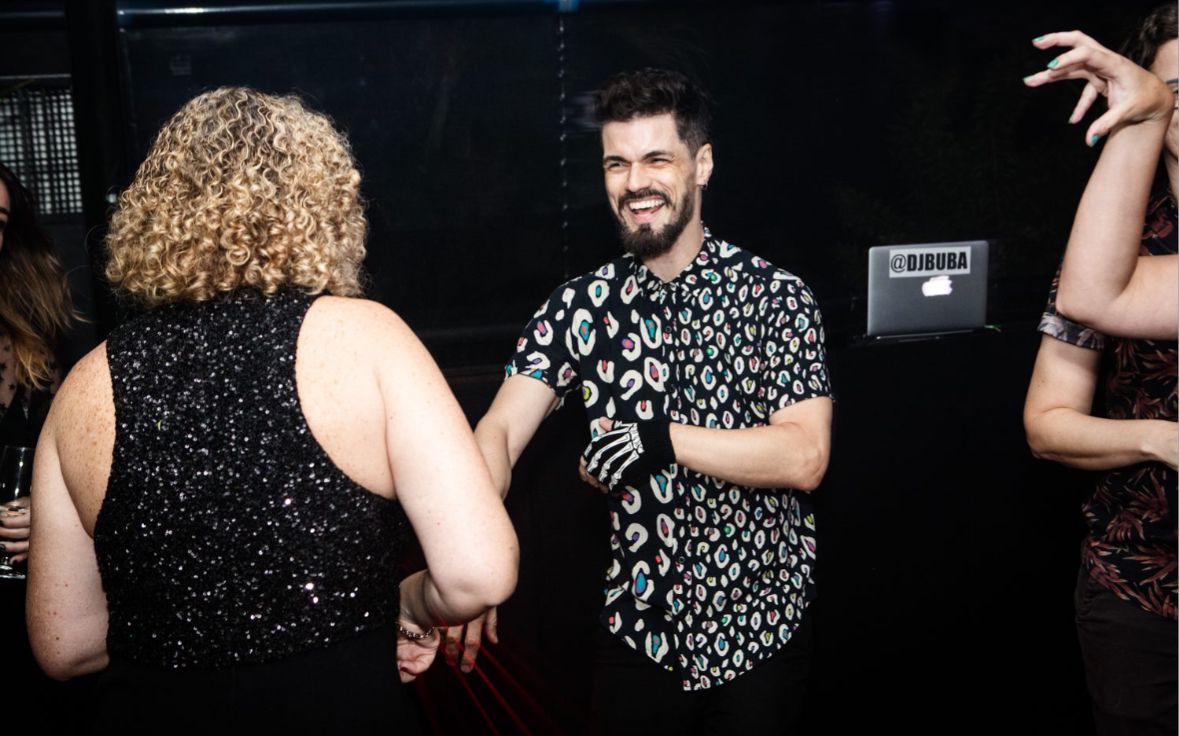 Entregando sempre os aniversários mais divertidos com as músicas mais animadas 🩵