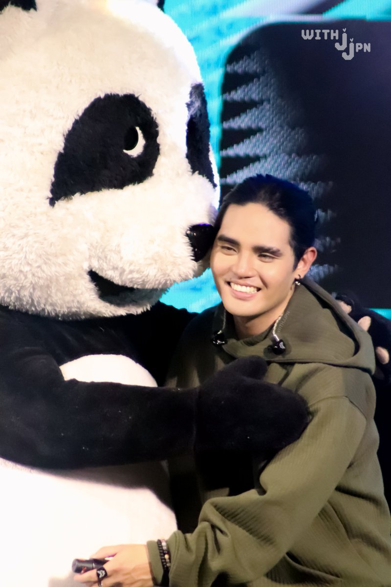 032324 #PABLO <a href="/imszmc/">PABLO</a> 
Earth Hour 2024
Kartilya ng Katipunan

paupau and panda 🫂

PABLO FOR EARTH HOUR
#EarthHour2024 
#BiggestHourForEarth