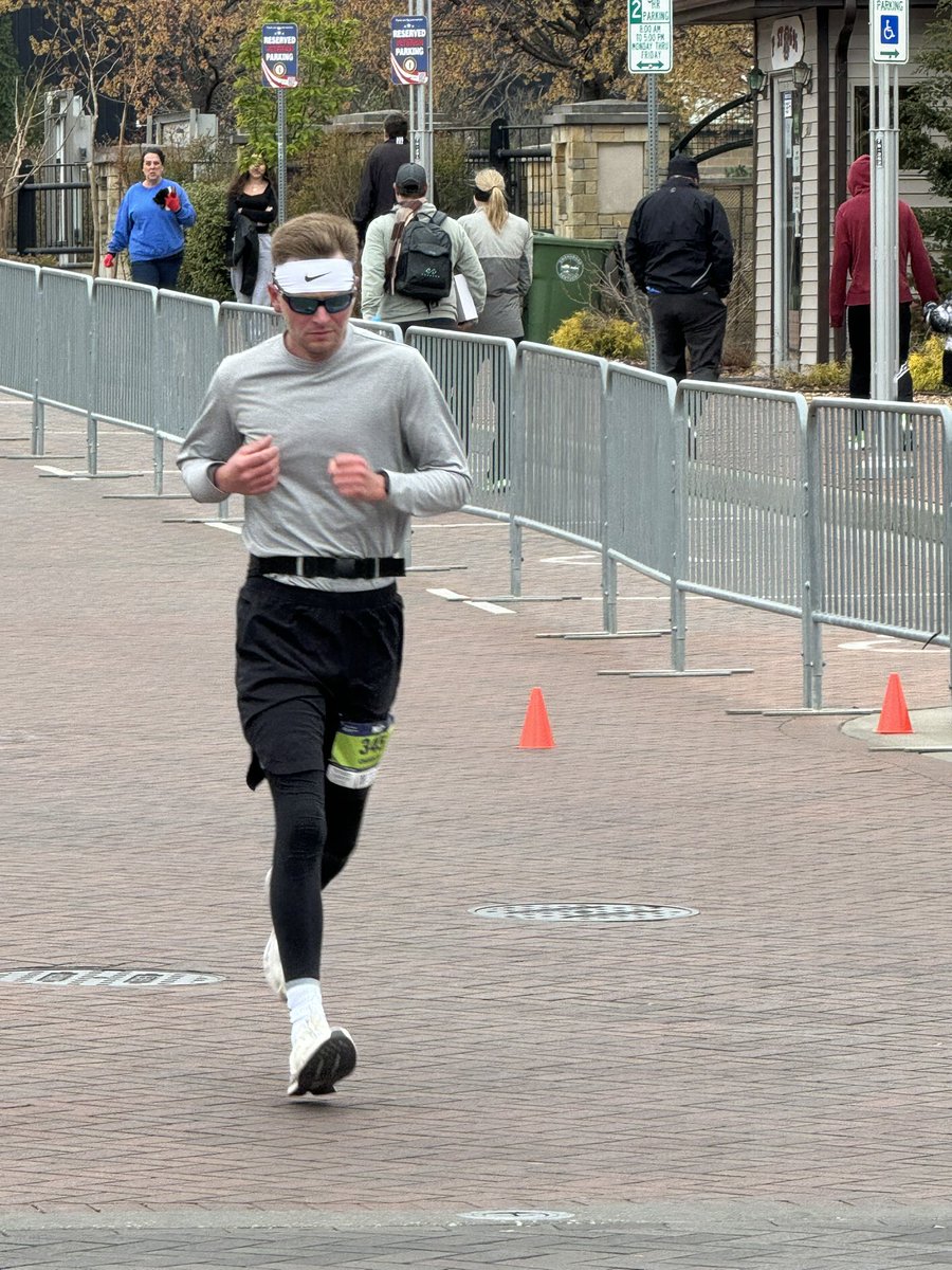 c_roberts11's tweet image. Half Marathon this morning✅ Glad it’s finally over with, now time to recover!!