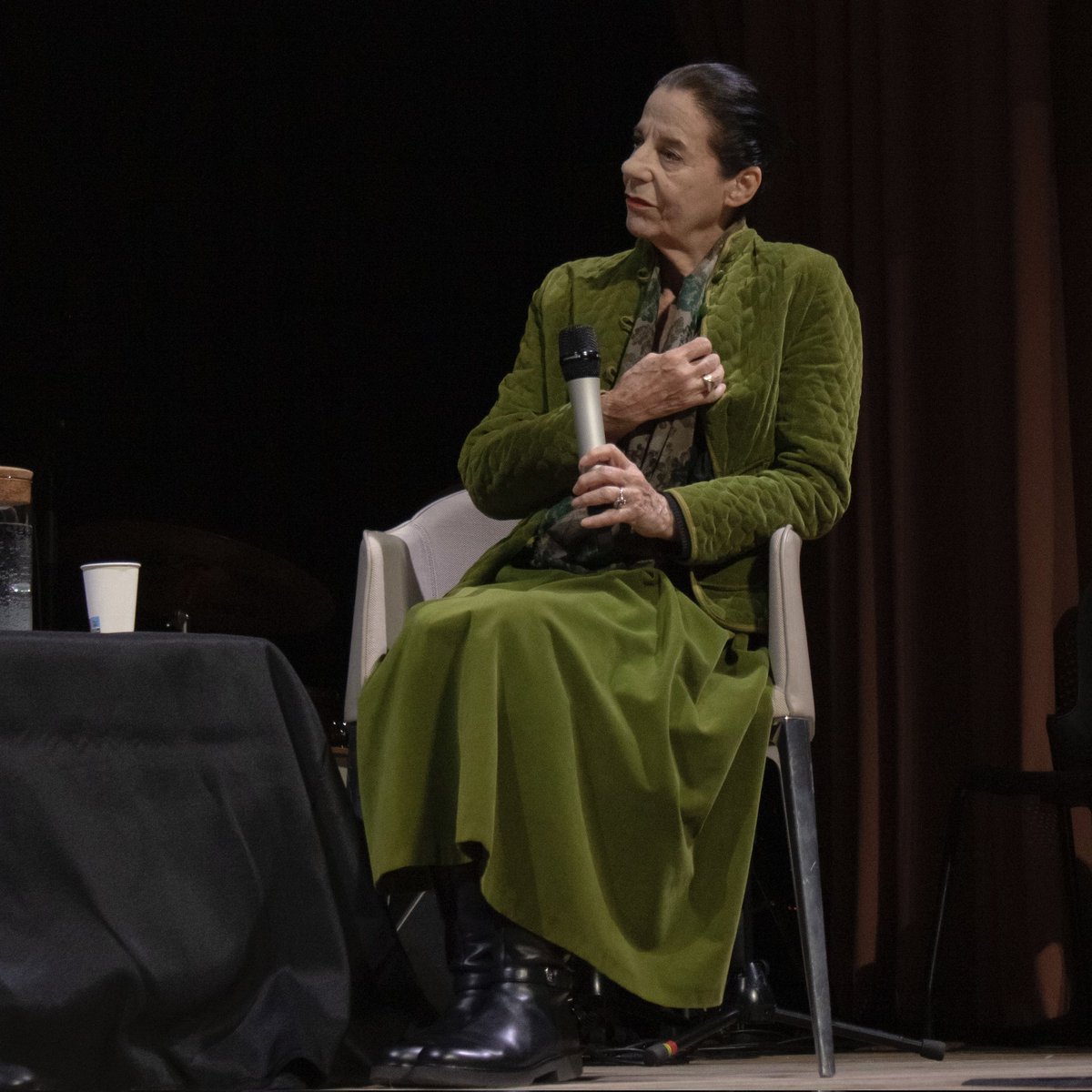 Today we crossed paths with Živa Kraus and got to know more about her artistic journey! Join us on this adventure!

#ZivaKraus #cafoscarishort24 #shortfilm #venice #cafoscari