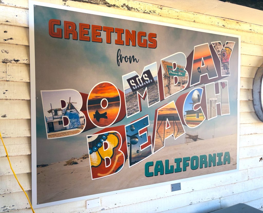bwsaari's tweet image. back in the Salton Sea groove #BombayBeachBiennale