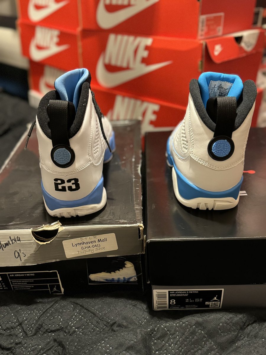DreadLyfe_757's tweet image. And they say its the same shoe….ha ! #columbiablue #powderblue