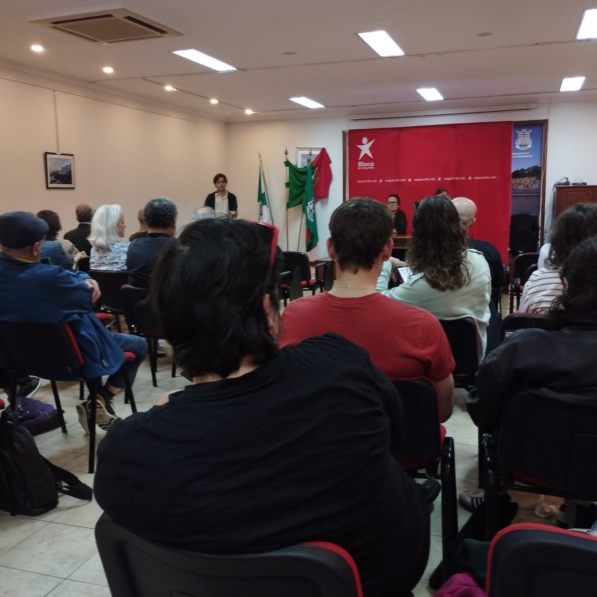 Entre camaradas, em balanço para defender direitos e valores progressistas