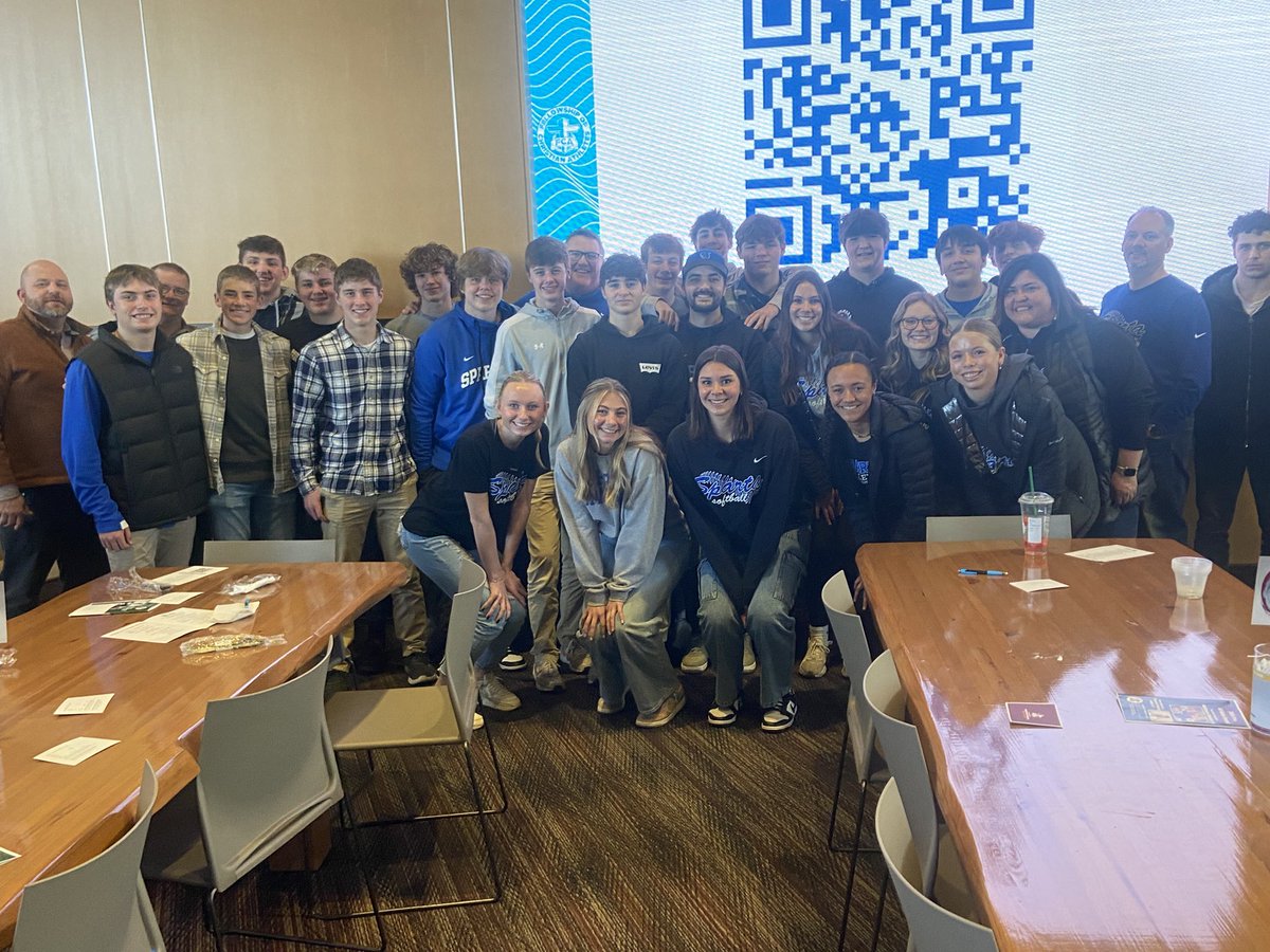 RoskampTim's tweet image. A great morning at the FCA Breakfast with almost 30 Sparta Athletes! Bonus, our own Coach Chaps was awarded the Coach O Award!!