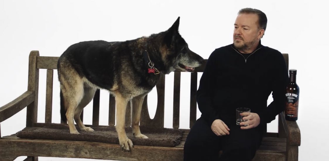 TowelyTowel's tweet photo. @rickygervais & #KateMiddleton
Why are they using the same bench?
#conspiracytheory #benchgate
Drink @DutchBarnVodka_ ๐ฆ๐๐ https://t.co/Av74jPgQDI