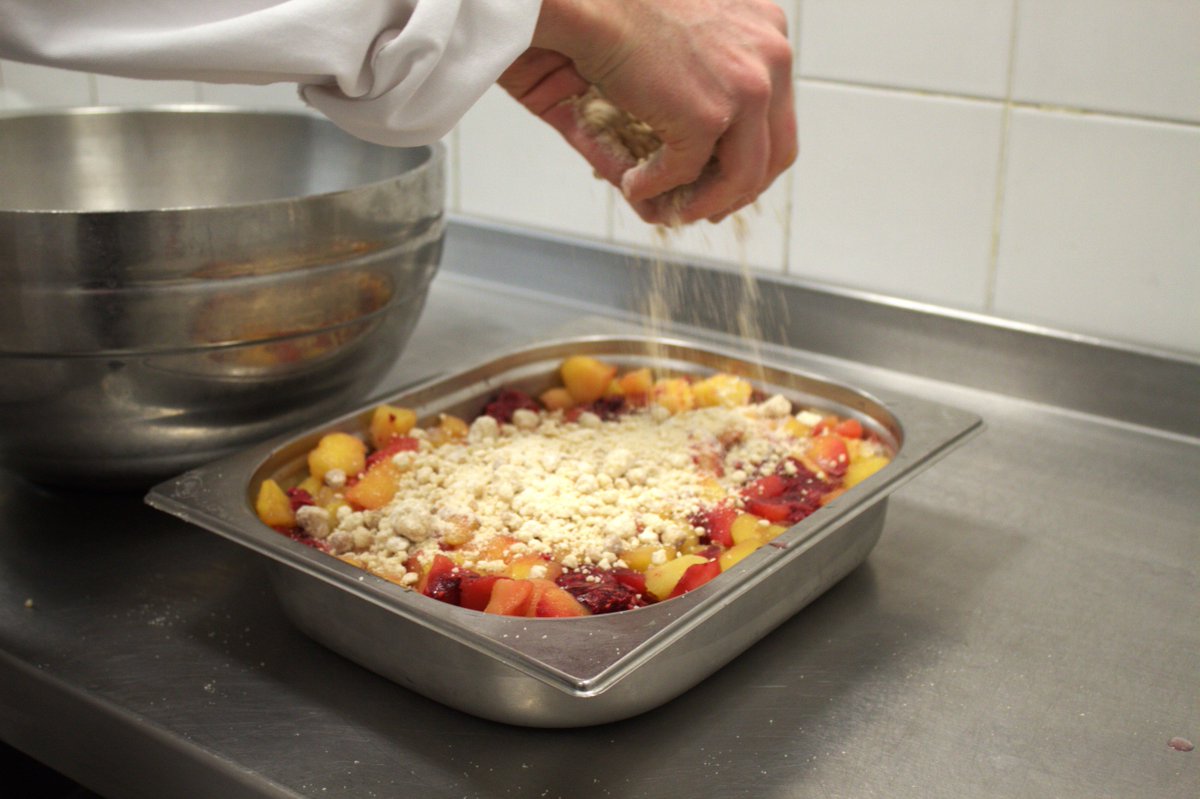 'Choose What You'll Use' this Food Waste Action Week!🍏 When you're left with food that you don't know what to do with, check out the recipes on our website. Recipes like our simple fruit crumble can be adapted to use up what's left in your fridge! buff.ly/4aaA2kG