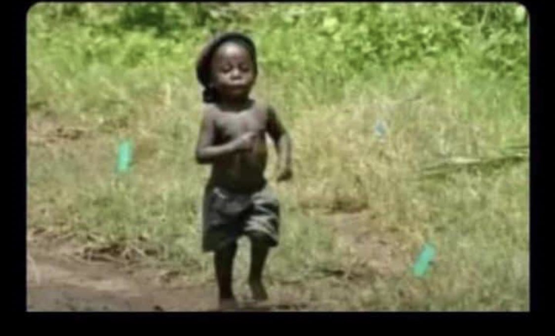 class_captain00's tweet image. Girls will date rich boyfriends… Instead of eating and saving money for a business, Susan, Kadeshi, etc will crave ice cream, Pizza, flowers, etc💀😂