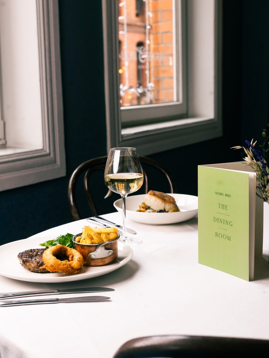 Easter weekend at The Dining Room ✨ We have a limited number of tables available for next weekend's celebrations, come join us for some delicious dishes on Exchequer Street 🍴 Book your table here ➡️ loom.ly/57d4-hc #dublinrestaurants #dublinfoodie