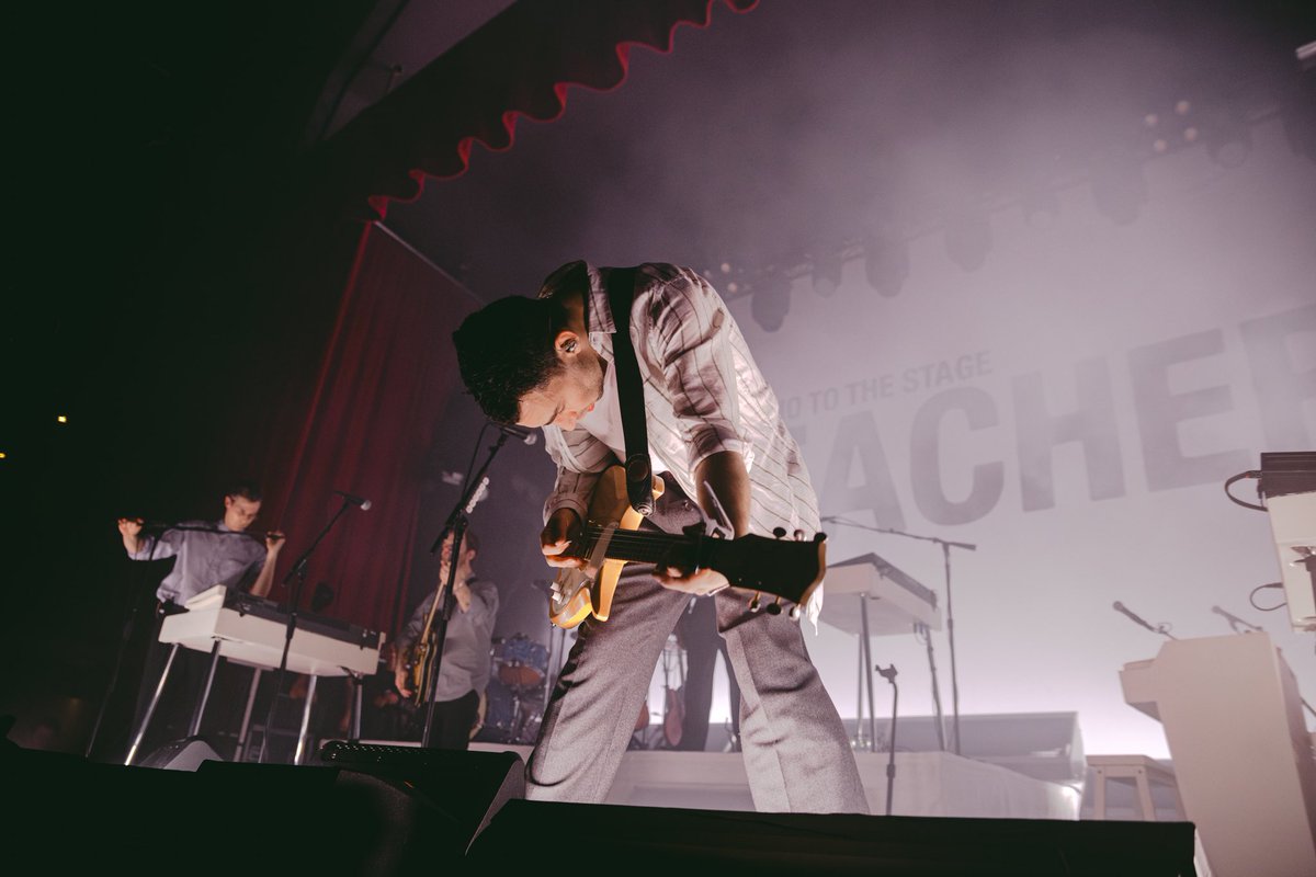 I’ll wear your sadness like it’s mine… <a href="/bleachersmusic/">bleachers</a> at <a href="/O2RitzManc/">O2 Ritz Manchester</a> 📸
<a href="/jackantonoff/">jackantonoff</a> <a href="/DirtyHit/">Dirty Hit</a> <a href="/aAh_mag/">aAh! Magazine</a>