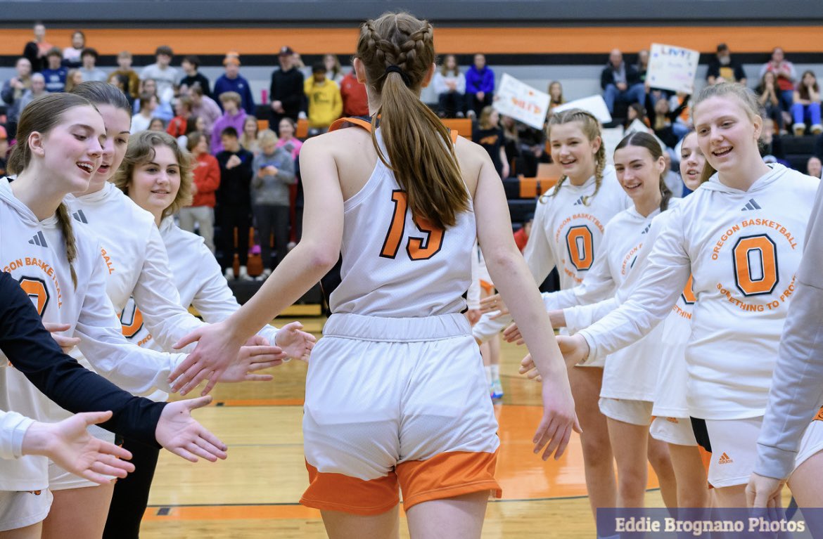 I’m honored to announce that I’ve been selected to play in the WBCA Division 1 All-Star game in June! The goal of this event is to raise money for the MACC Fund to fight childhood cancer. Any and all donations would be greatly appreciated! 

Link: wisbca.org/allstar-game/d…