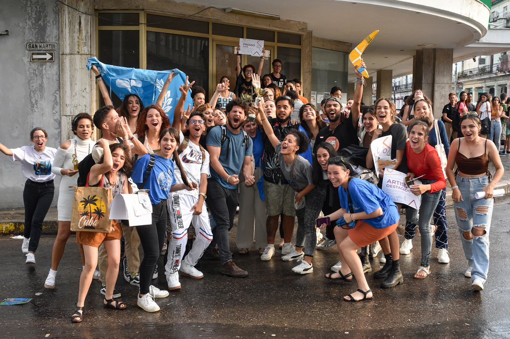 Fac. Comunicación UH tweet media