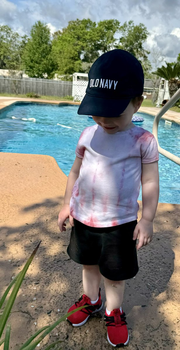 🩷 Oliver is wearing PINK today because Skylar Jay is on the way! 

So excited to be welcoming a baby girl in the family this summer! 🎀🌸