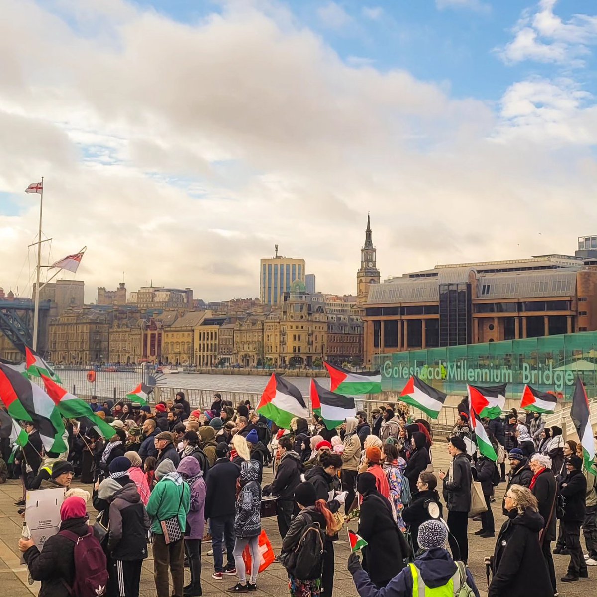 Today, YCL North East joined the march to pay respect to the now over 40,000 dead Palestinians in Gaza as well as those still in the struggle for their freedom

40,000 murdered by the Israeli Occupation Forces by British bombs and British weapons of war.