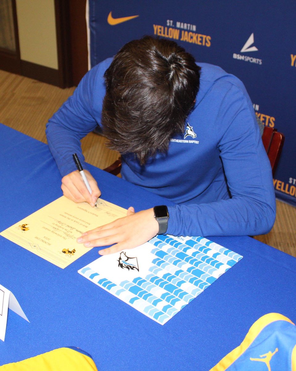 SBC, let’s work! 🖊️ 
<a href="/1GenoWhite/">Coach Geno White</a> <a href="/SoutheasternMBB/">Southeastern Baptist Chargers Men's Basketball</a> 
<a href="/SBCathletics_/">Southeastern Baptist College Athletics</a>