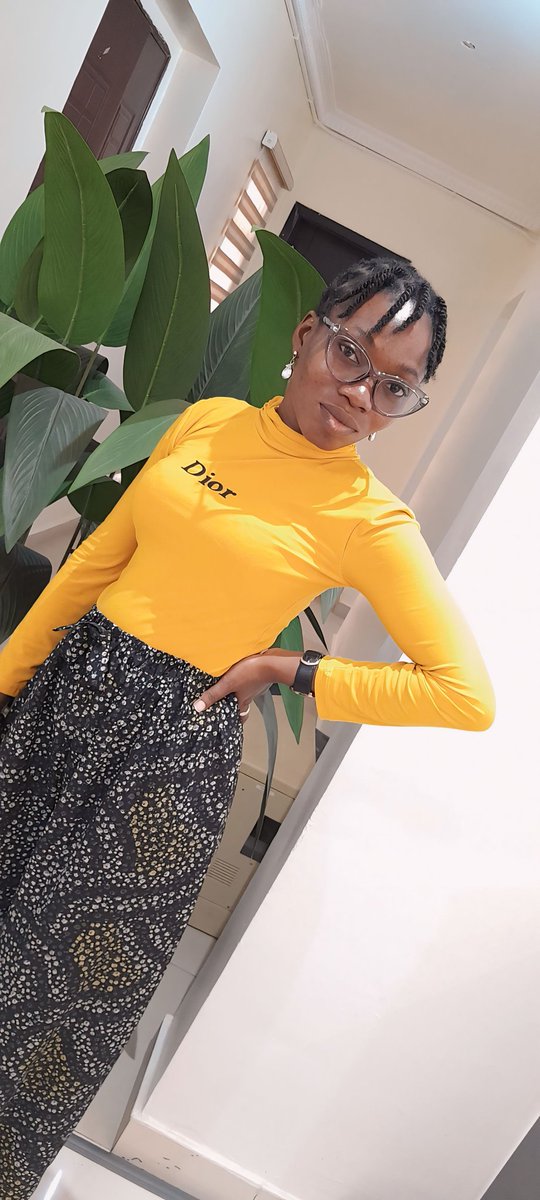 Vikkydev22's tweet image. This is going to be a long read.

One thing that has helped me grow in my career pursuit, which I am still growing, is being open-minded to try new things.

#learnandunlearn