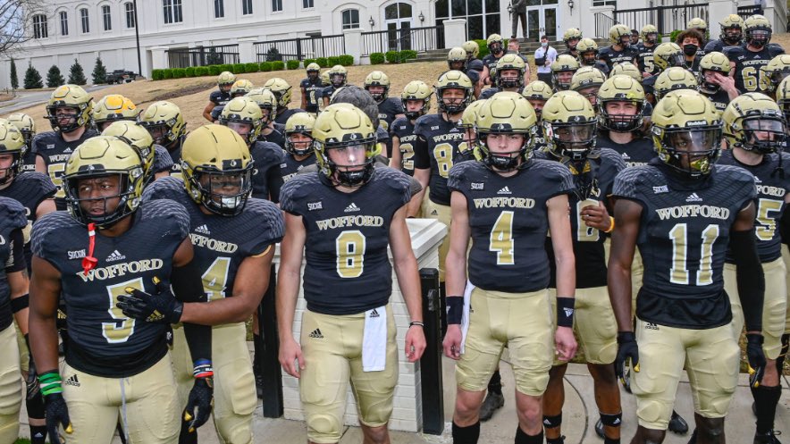 #AGTG✝️ AFTER AN AMAZING VISIT BLESSED TO RECIEVE A(N) OFFER FROM WOFFORD COLLEGE @train0187 @CoachJayboShaw @Cwoods75 @Coach_Doolittle @WatsonShawn1