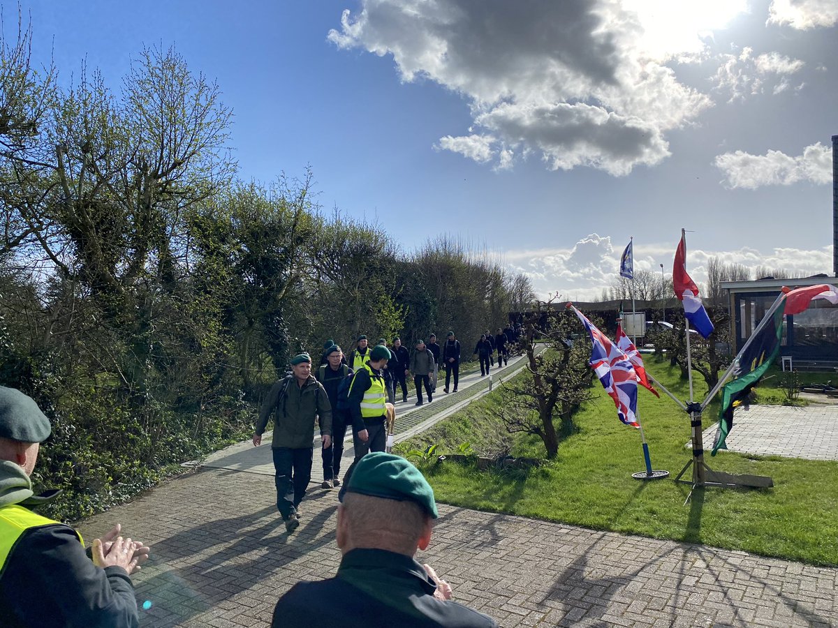 Memorial 40-45 Kapelle tweet media