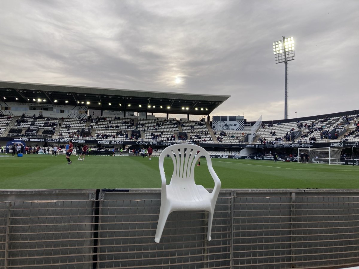 ElRealThing1's tweet photo. Unexpected obstruction to mar the view ⁦@FCCartagena_efs⁩ v ⁦@fcandorra⁩ 

Spanish ⁦@ChairboysFamily⁩ ?

#RealSpain #RealFootball #SWFC https://t.co/Ub4VyplypR