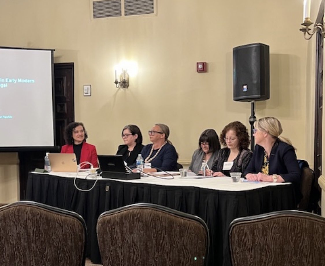 Our senior commissioning editor @egaffney4 took part in the round table ‘Reassessing Women Artists in Early Modern Spain and Portugal’ this morning at @RSAorg #RenSA24