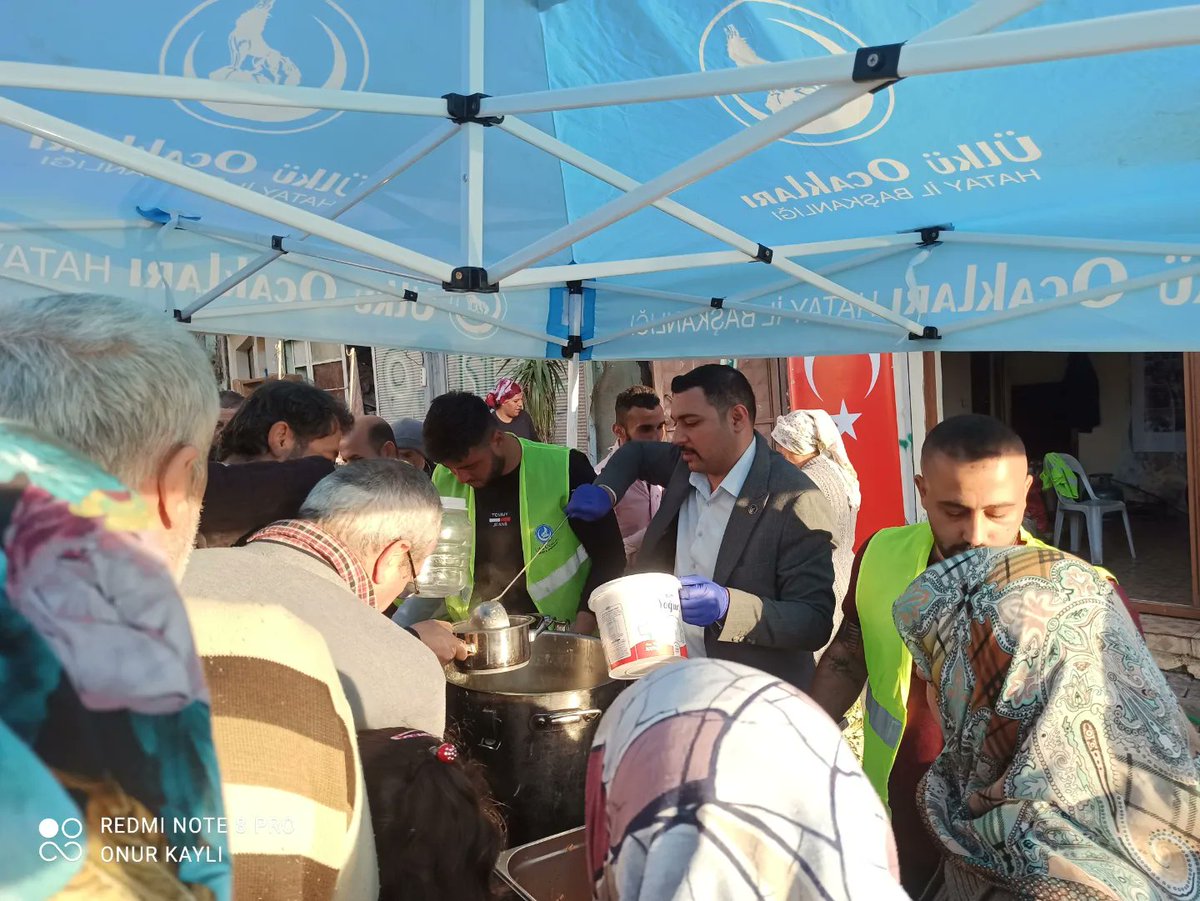 Ülkü Ocakları Hatay İl Başkanlığı Aşevimizde bugünkü iftar yemeği dağıtımımızı Ülkücü Şehidimiz #SüleymanÖzmen ’in aziz ruhu için gerçekleştirdik.

Ülkücü Şehidimiz SüleymanÖzmen ’i şehadetinin yıl dönümünde rahmet ve minnetle anıyoruz.