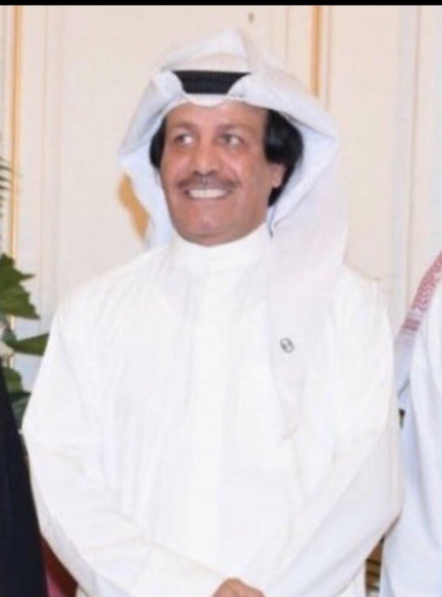 AliAlm7arb's tweet photo. #وقفات #في #رمضان وانا اقلب الذكريات مررت على صورة انسان لي انا واخواني معه ذكريات هي جزء من اعمارنا سنوات جيران  كان لي الاخ والصديق وبعد سنوات ابتعث لامريكا وعاد بعد سنوات حاملا شهاده نادره ثم التحق ضابطا في الداخليه كان يعشق النجاح كان طموح كان محبوب للكبير والصغير يتسم بالرجوله المتكامله لايعرف الكبر ابتسامته لا تفارقه باي ضرف سنين وانا قريب منه شخص  حتى من اختلف معه يحبه كم صدمنا الخبرفي عام ٢٠٢١ عندما اختاره القدر ولا اعتراض على امر الله اثناء جاحة كورونا لن ينساك اصدقاءك واقربائك ايه الرجل الشهم المرحوم باذن الله رافع مطر المطيره ندعو لك بابو مشاري في هذا الشهر الفضيل بان يعوضك الله بالجنه وان يغفر لك وان يصلح ذريتك امين