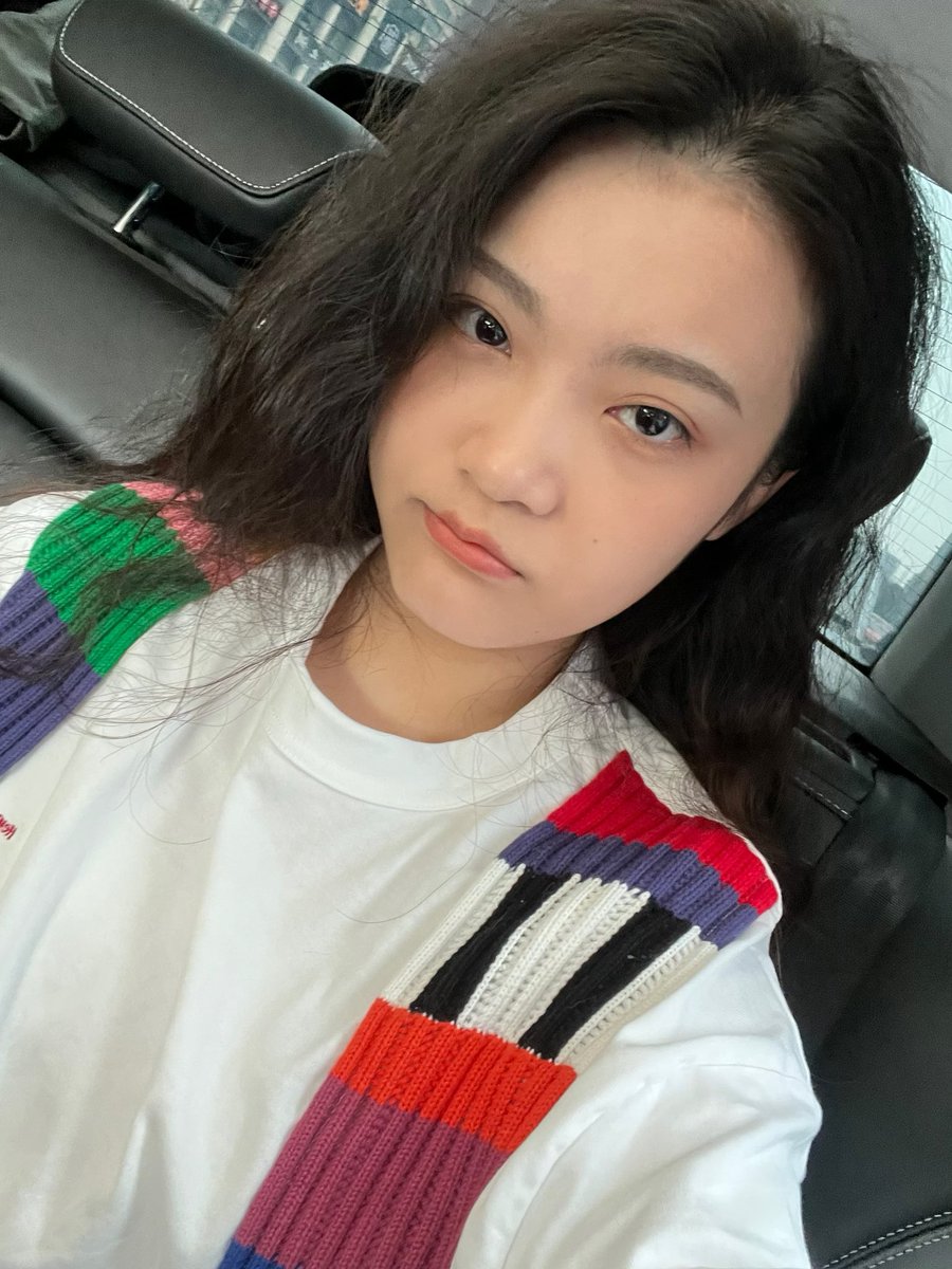 aishangrain009's tweet photo. 强行开机 肿成猪头 https://t.co/VyGZZHBZdE