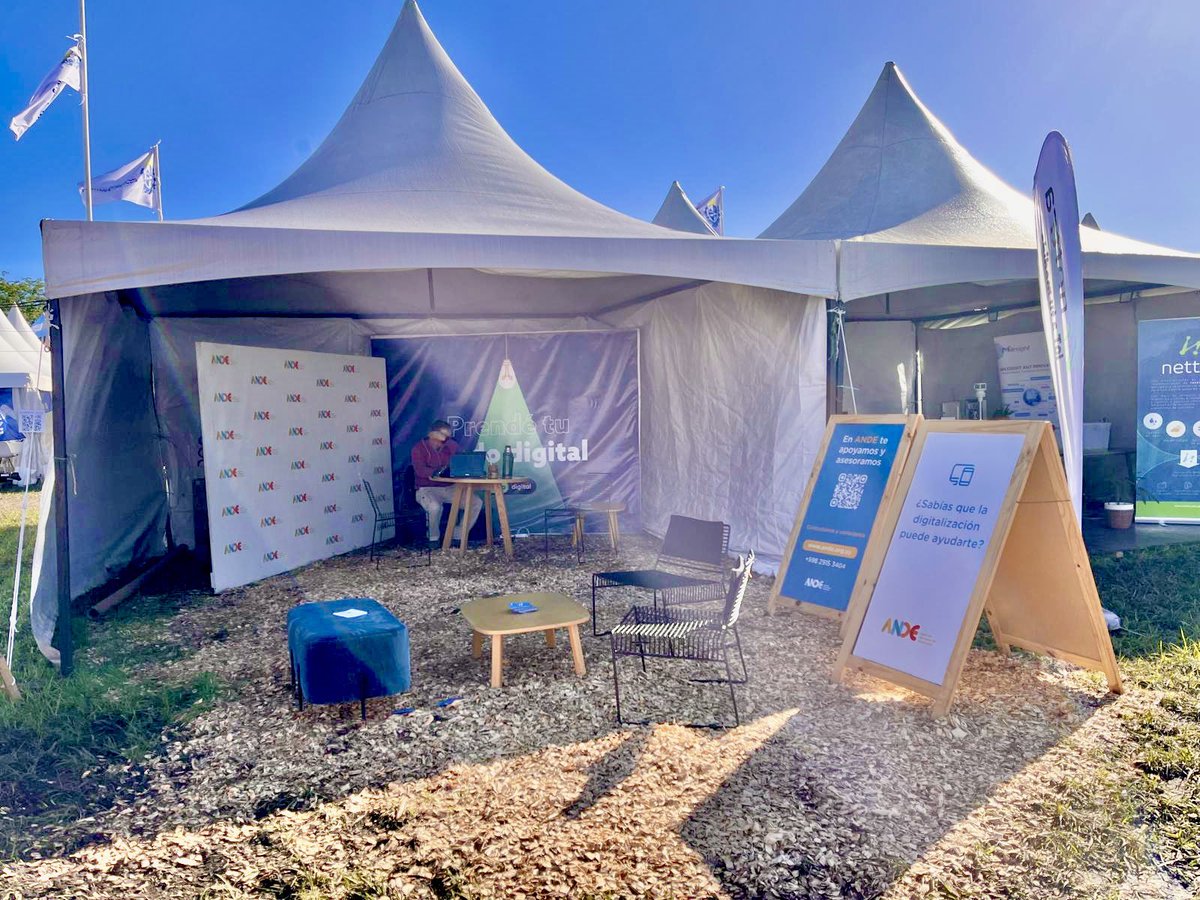 ANDEUruguay's tweet image. ¡Ahora! 🔈

▶️ En el cierre de la    @Expoactiva presentaremos los diferentes instrumentos de nuestro programa #ModoDigital para impulsar la transformación de empresas 📲🌐